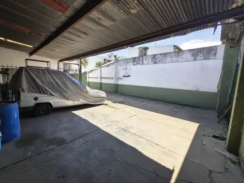 Galpon en Venta en Lanús Este, USD 85.000