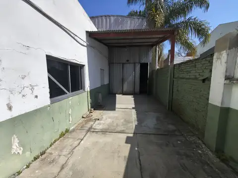 Galpon en Venta en Lanús Este, USD 85.000