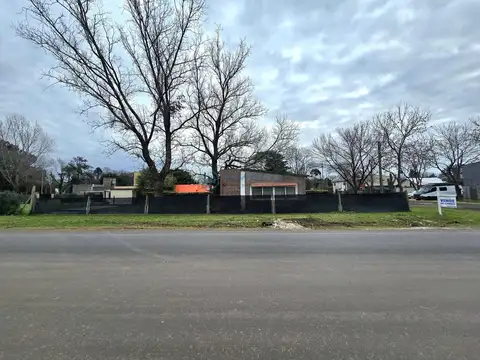 ·VENTA · TERRENO · ESQUINA · COMERCIAL · FUNES