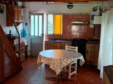 Casa 5 ambientes con 1 baño