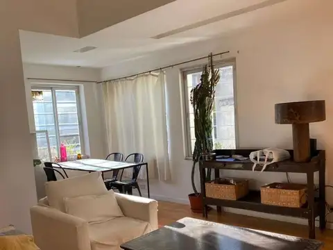 DEPARTAMENTO EN CAÑITAS 3 AMBIENTES  RECICLADO 3º POR ESCALERA PUERTA BLINDADA