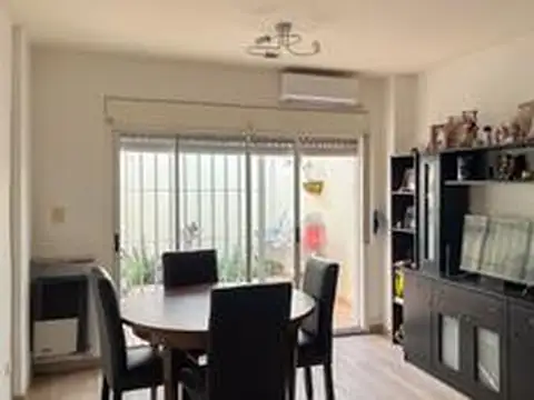 Depto Tipo Casa en Venta 35 años