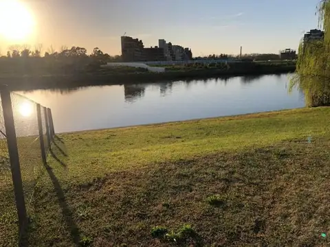 Terreno en Venta de 953,0 m2