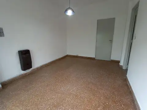 Depto Tipo Casa en Venta 45 años