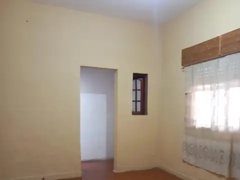 Depto Tipo Casa en Alquiler de 2 ambientes