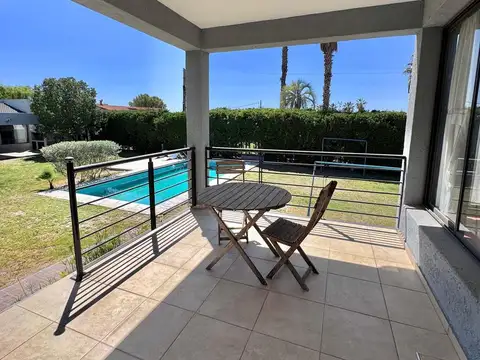 OPENHOUSE vende imponente casa en Barrio Dalvian