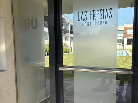 Depto Tipo Casa en Alquiler en Ituzaingó, $ 1.600.000