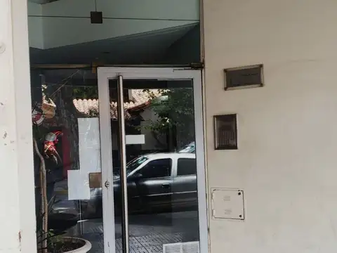 Caseros 2100, Piso 6