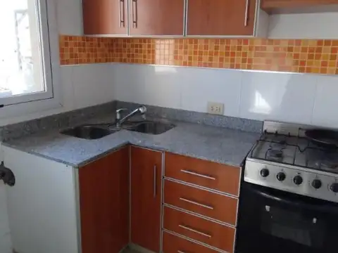 Departamento en Alquiler con 1 cocheras