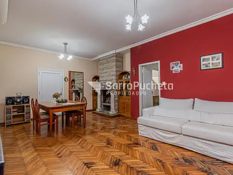 Venta casa 5 ambientes con jardin en Ramos Mejia