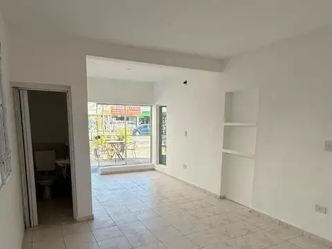 Oficina en Alquiler al Este