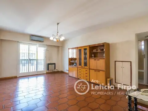 Departamento de 3 ambientes en pleno Casco Histórico.