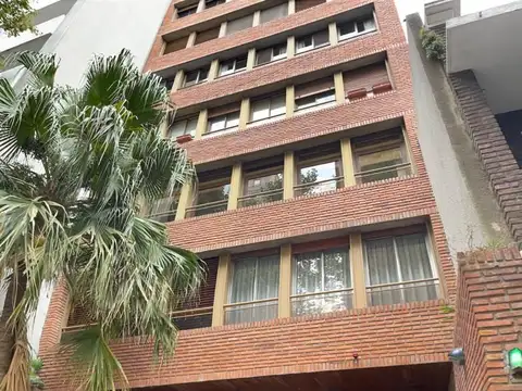 Calle 53 e/ 10 y 11 700, Piso 8