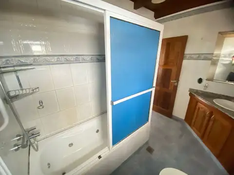 Lanusse 2200
