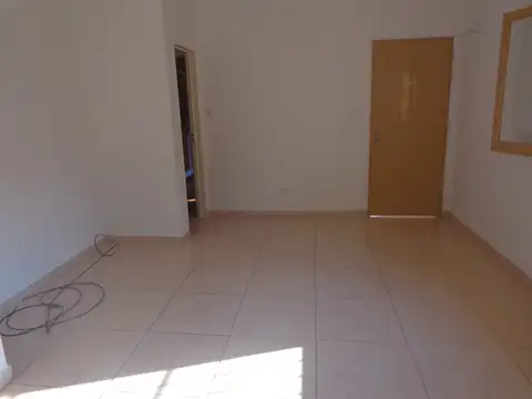 Depto Tipo Casa en Alquiler de 1 dormitorio