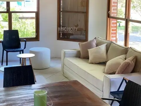 EXCELENTE CASA DE 4 AMBIENTES EN BARRIO NORTE