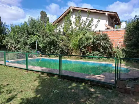 VENTA Casa Quinta 2 Ambientes Con Cochera, Quincho, Pileta Apto Credito en el Pato