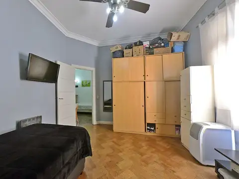 VENTA CASA 6 AMB ESQUINA C COCHERA SANTOS LUGARES