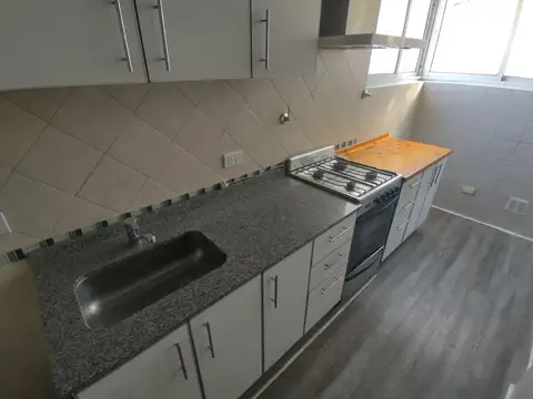 Depto Tipo Casa en Alquiler en Villa Luro, $ 750.000