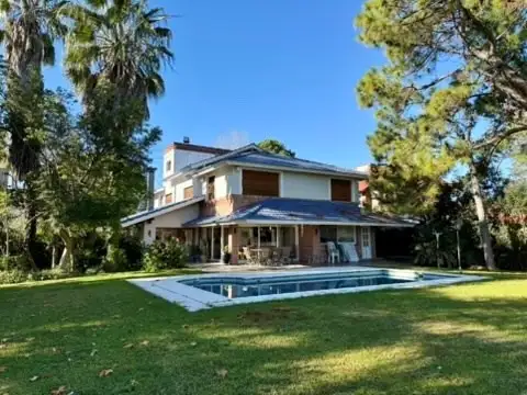 Nautico de Escobar 1300