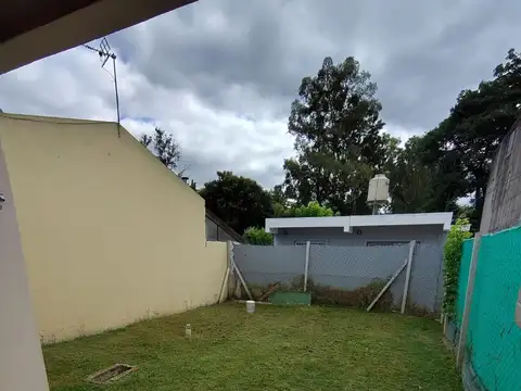Depto Tipo Casa en Alquiler de 2 dormitorios