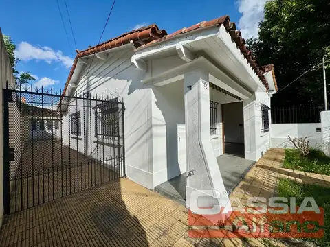 Casa en Alquiler en Temperley, $ 980.000