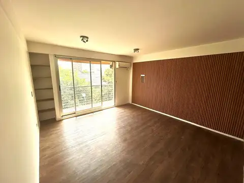 Departamento en Alquiler en Lomas De Zamora, $ 600.000