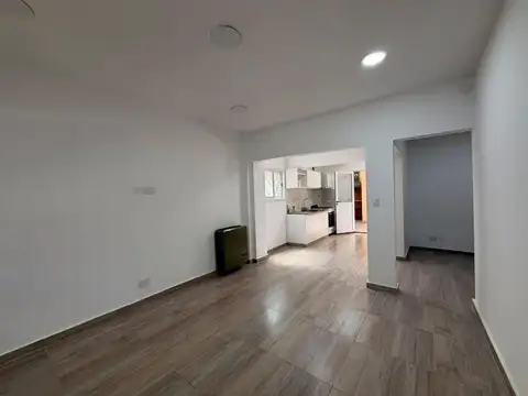 Depto Tipo Casa 3 ambientes con 1 baño
