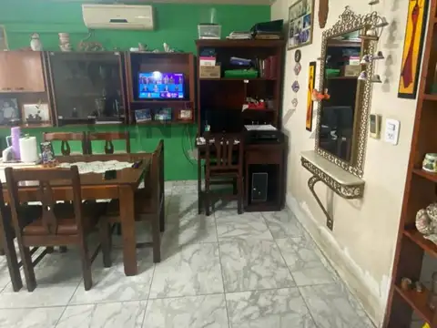 PH interno de 2 dormitorios cerca del Hospital San Martín