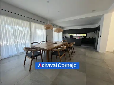 Venta | Casa al agua 3 dormitorios en suite | Barrio Marinas, Puertos