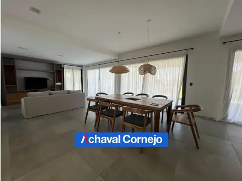 Venta | Casa al agua 3 dormitorios en suite | Barrio Marinas, Puertos