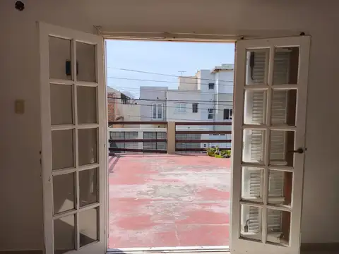 Depto Tipo Casa en Alquiler en Barrio Colinas de Peralta Ramos, $ 450.000