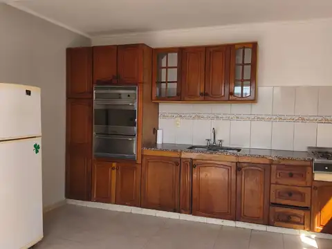 Depto Tipo Casa en Alquiler de 2 ambientes