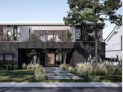 Casa en Venta con 4 cocheras