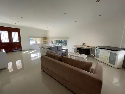 Casa en Alquiler A Estrenar