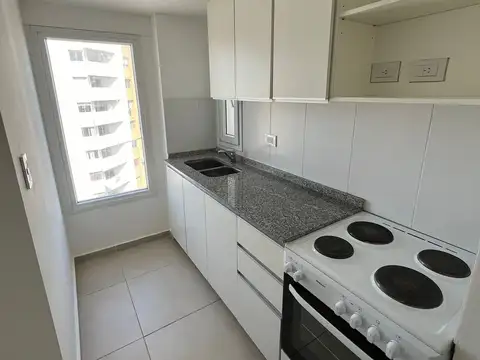 Departamento en Alquiler en Guemes, $ 600.000