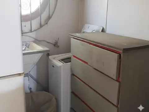 Casa 2 ambientes con 1 baño