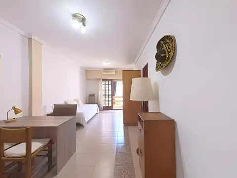 Monoambiente en alquiler 1° C/Balcón - Mataderos, Capital Federal