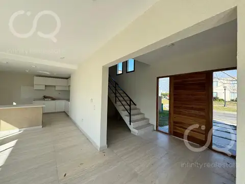 Casa en Venta en Haras Santa Maria, USD 250.000