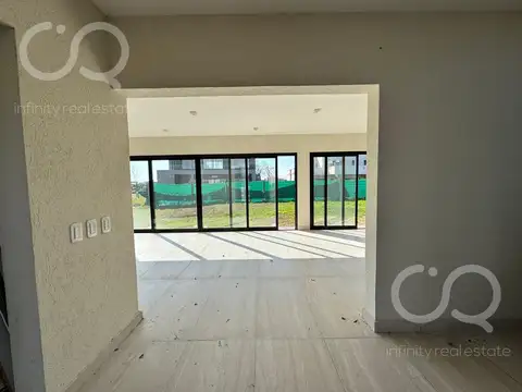Casa en Venta en Haras Santa Maria, USD 250.000