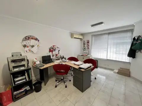 Oficina en Venta con 1 cochera
