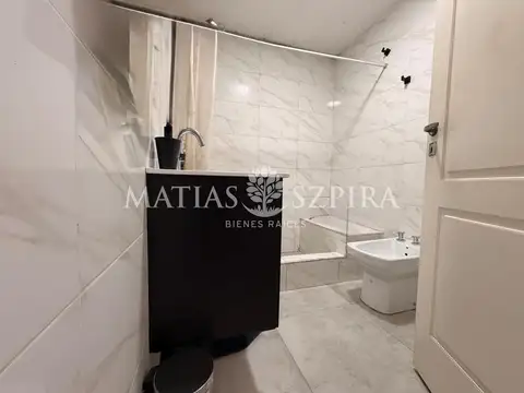 Depto Tipo Casa 2 ambientes con 1 baño