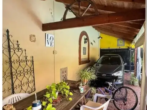 Casa 3 ambientes con 1 baño