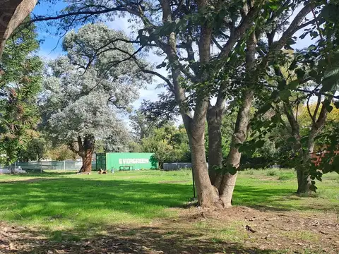 LDO. Venta Lote 2165m2 con mejoras Barrio El Remanso