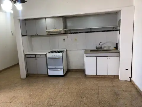 HERMOSO DEPARTAMENTO DE 3 AMBIENTES. BALCON. INSTA LAVARROPA