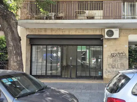 VENTA de LOCAL MALABIA AL 700 CON RENTA