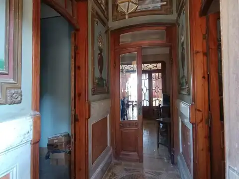 Casa 6 ambientes con 2 baños