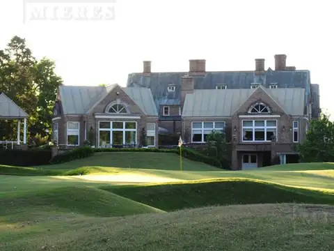 Terreno de 1914 m² en esquina en Martindale CC