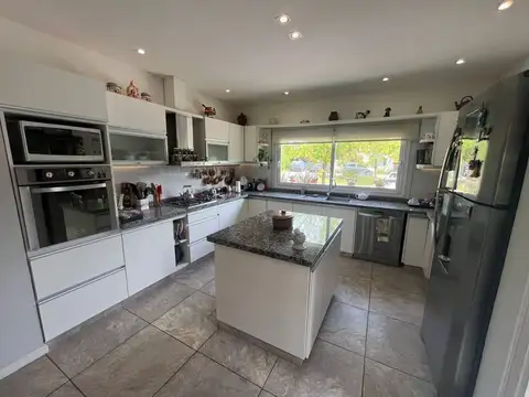 Venta casa San Francisco Villa Nueva lote interno