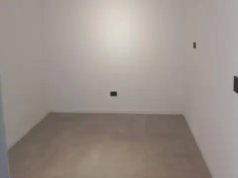 Casa 5 ambientes con 1 baño